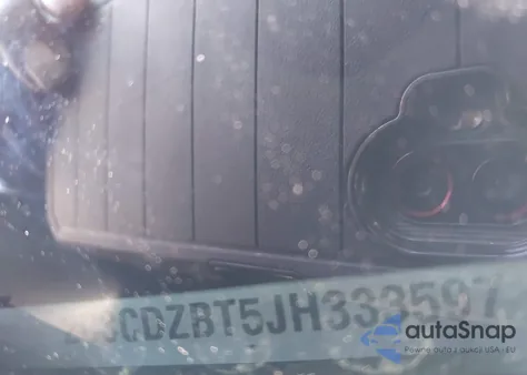 2018 Dodge Challenger R/T Plus из США, поврежденный, VIN 2C3CDZBT5JH333597